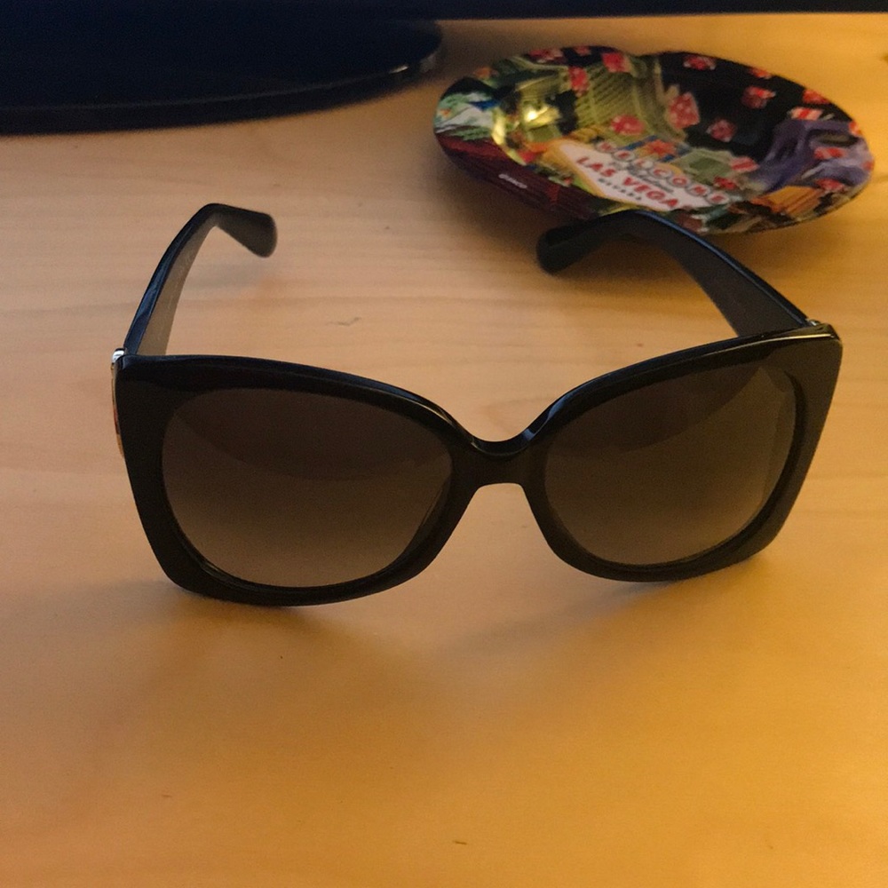 Marc Jacobs shades